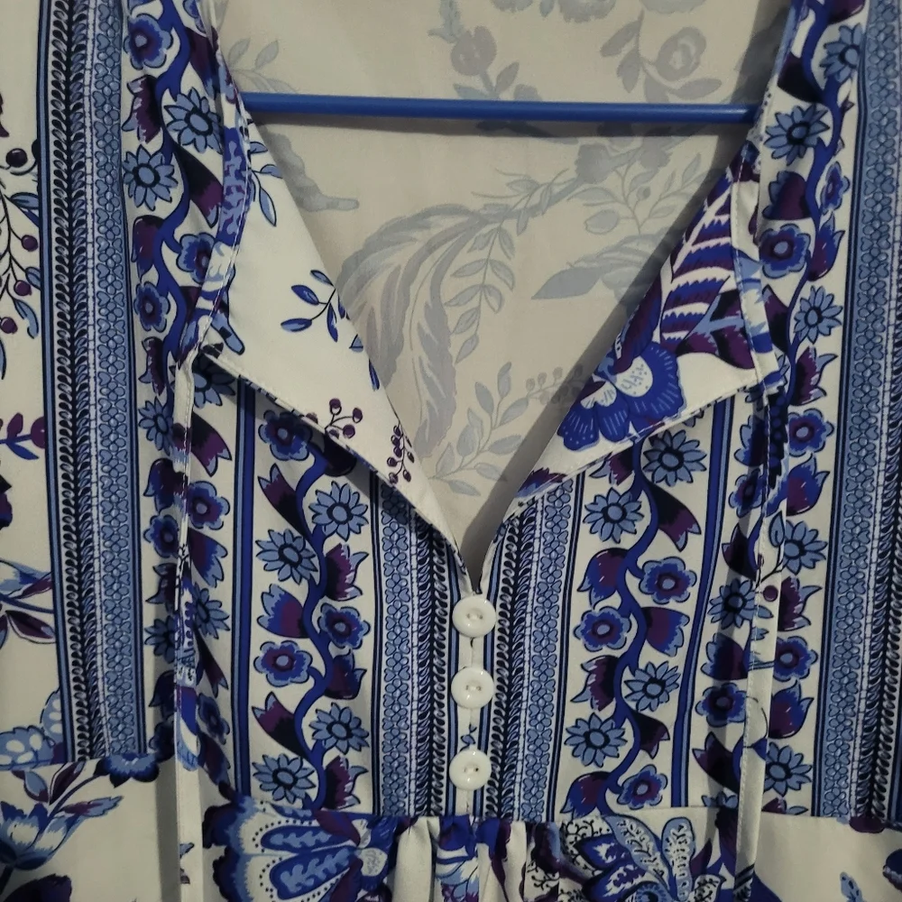 Blue Floral Women's Blouse - Picture 2 of 7